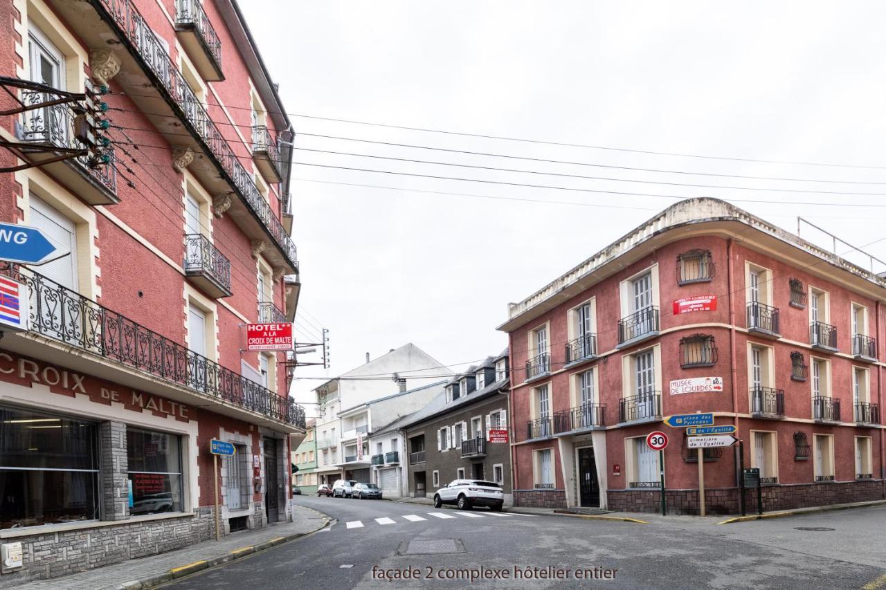 Hotel A La Croix De Malte Lourdes Zewnętrze zdjęcie